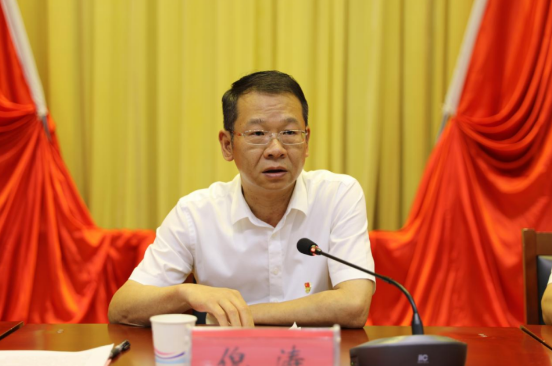 龍子湖區(qū)“兩優(yōu)一先”表彰大會(huì)暨專(zhuān)題黨課報(bào)告會(huì)舉行